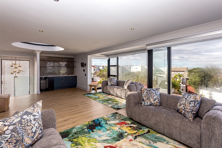 5 Bedroom Property for Sale in Bloubergstrand Western Cape